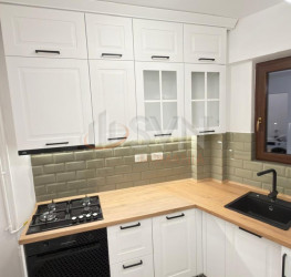 Apartament, 3 camere, 52.5 mp Bucuresti/P-ta Victoriei