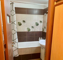 Apartament, 3 camere, 70 mp Bucuresti/Crangasi