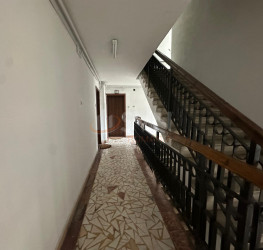 Apartament, 3 camere, 71 mp Bucuresti/P-ta Unirii
