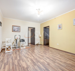 Apartament, 3 camere, 72 mp Bucuresti/Calea Calarasilor