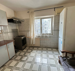 Apartament, 3 camere, 72 mp Bucuresti/P-ta Unirii