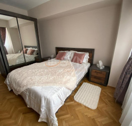 Apartament, 3 camere, 73 mp Bucuresti/P-ta Victoriei