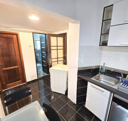 Apartament, 3 camere, 74 mp Bucuresti/Alba Iulia