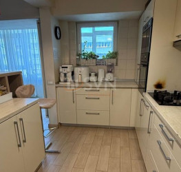 Apartament, 3 camere, 75 mp Bucuresti/Calea Victoriei