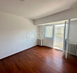 Apartament, 3 camere, 75.4 mp Bucuresti/Decebal