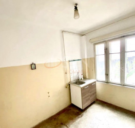 Apartament, 3 camere, 77 mp Bucuresti/Decebal