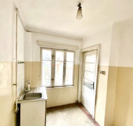 Apartament, 3 camere, 77 mp Bucuresti/Decebal