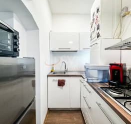 Apartament, 3 camere, 80 mp Bucuresti/Piata Victoriei