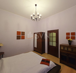 Apartament, 3 camere, 80 mp Bucuresti/Calea Victoriei