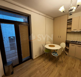 Apartament, 3 camere, 85 mp Bucuresti/Calea Victoriei