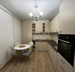 Apartament, 3 camere, 85 mp Bucuresti/Calea Victoriei
