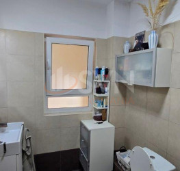 Apartament, 3 camere cu loc parcare exterior inclus Bucuresti/Dn 1