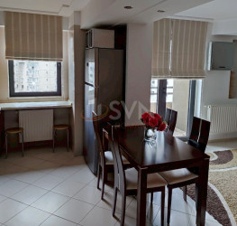 Apartament, 3 camere cu loc parcare exterior inclus Bucuresti/Decebal