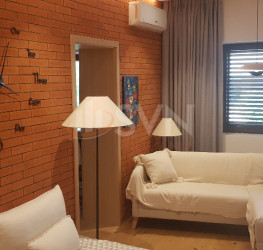 Apartament, 3 camere cu loc parcare exterior inclus Bucuresti/Primaverii