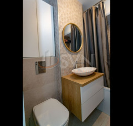 Apartament, 3 camere cu loc parcare exterior inclus Bucuresti/Calea Victoriei