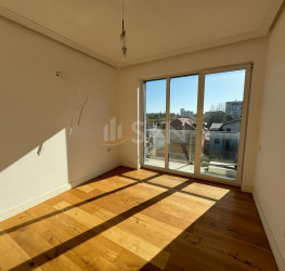 Apartament, 3 camere cu loc parcare exterior inclus Bucuresti/Barbu Vacarescu