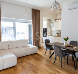 Apartament, 3 camere cu loc parcare exterior inclus Bucuresti/Pipera