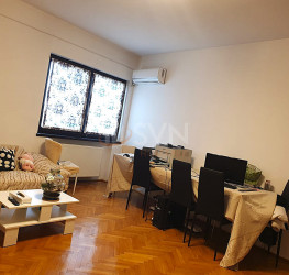 Apartament, 3 camere cu loc parcare exterior inclus Bucuresti/Calea Victoriei