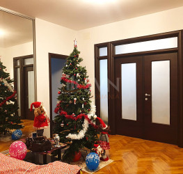 Apartament, 3 camere cu loc parcare exterior inclus Bucuresti/Calea Victoriei