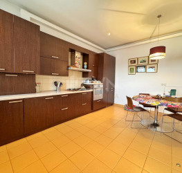 Apartament, 3 camere cu loc parcare exterior inclus Bucuresti/Nordului