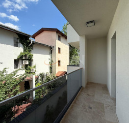 Apartament, 3 camere cu loc parcare exterior inclus Bucuresti/Tei