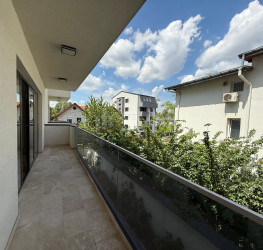 Apartament, 3 camere cu loc parcare exterior inclus Bucuresti/Tei