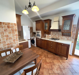 Apartament, 3 camere cu loc parcare exterior inclus Bucuresti/Sisesti