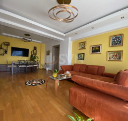 Apartament, 3 camere cu loc parcare exterior inclus Bucuresti/Sisesti