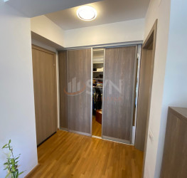 Apartament, 3 camere cu loc parcare exterior inclus Bucuresti/Sisesti