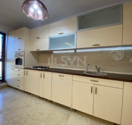 Apartament, 3 camere cu loc parcare exterior inclus Bucuresti/Sisesti