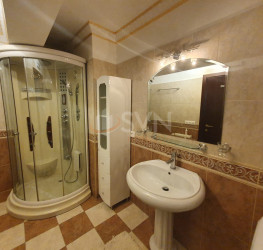 Apartament, 3 camere cu loc parcare exterior inclus Bucuresti/Aviatiei
