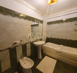 Apartament, 3 camere cu loc parcare exterior inclus Bucuresti/Aviatiei