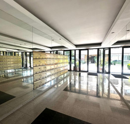 Apartament, 3 camere cu loc parcare exterior inclus Bucuresti/Herastrau