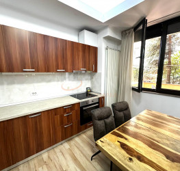 Apartament, 3 camere cu loc parcare exterior inclus Bucuresti/Herastrau