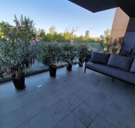 Apartament, 3 camere cu loc parcare exterior inclus Bucuresti/Herastrau