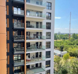 Apartament, 3 camere cu loc parcare exterior inclus Bucuresti/Herastrau