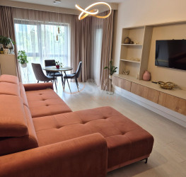 Apartament, 3 camere cu loc parcare exterior inclus Bucuresti/Herastrau