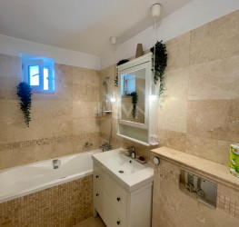 Apartament, 3 camere cu loc parcare exterior inclus Bucuresti/Aviatiei