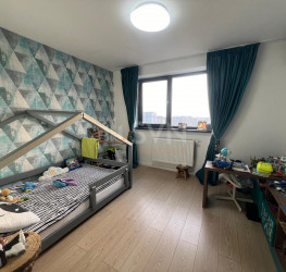 Apartament, 3 camere cu loc parcare exterior inclus Bucuresti/Cotroceni