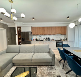 Apartament, 3 camere cu loc parcare exterior inclus Bucuresti/Straulesti