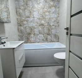 Apartament, 3 camere cu loc parcare exterior inclus Bucuresti/Lujerului