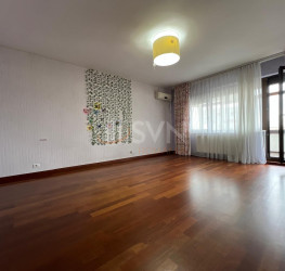 Apartament, 3 camere cu loc parcare exterior inclus Bucuresti/Sisesti