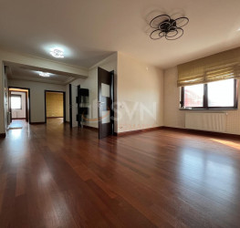 Apartament, 3 camere cu loc parcare exterior inclus Bucuresti/Sisesti