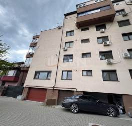Apartament, 3 camere cu loc parcare exterior inclus Bucuresti/Sisesti