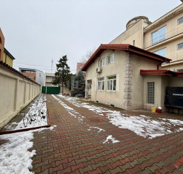 Apartament, 3 camere cu loc parcare exterior inclus Bucuresti/Baneasa