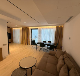 Apartament, 3 camere cu loc parcare exterior inclus Bucuresti/Aviatorilor