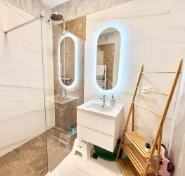 Apartament, 3 camere cu loc parcare exterior inclus Bucuresti/Aviatiei