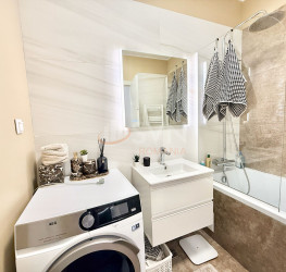 Apartament, 3 camere cu loc parcare exterior inclus Bucuresti/Aviatiei