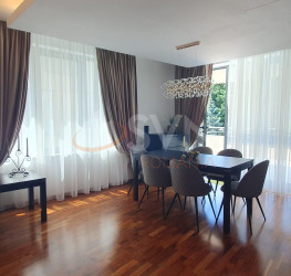Apartament, 3 camere cu loc parcare exterior inclus Bucuresti/Iancu Nicolae