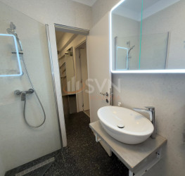 Apartament, 3 camere cu loc parcare exterior inclus Bucuresti/Primaverii